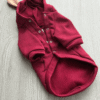 Camisola para cão com capuz – Modelo Coelhinho (Bordeaux)