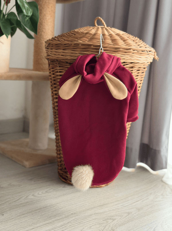 Camisola para cão com capuz – Modelo Coelhinho (Bordeaux)