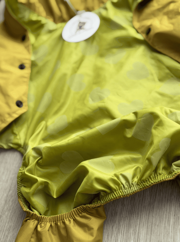 Casaco Impermeável para Cão com Capuz